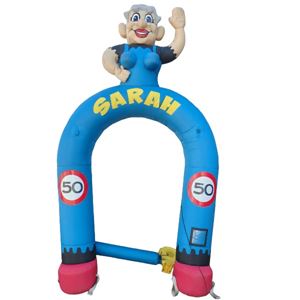 Sarah boog opblaasbaar van maar liefst 3,5 mtr hoog en 2.10 mtr breed