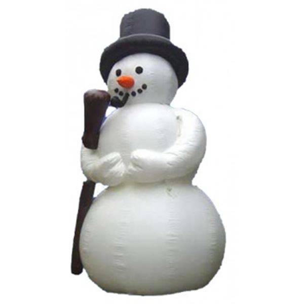 Sneeuwpop opblaasbaar 5 meter hoog een echte blikvanger.
