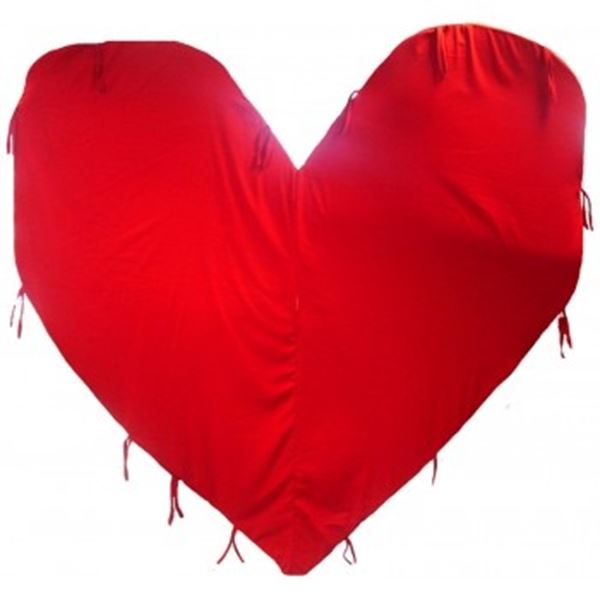 Huur rood hart van stof  afm 2 x 2 mtr.