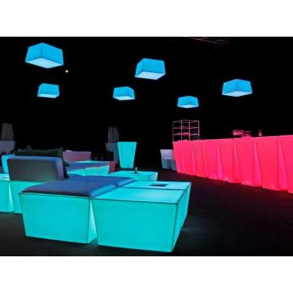 Lounge set Conic Square 8 delig kan tegen meer prijs met RGB  Led verlichting geleverd worden.