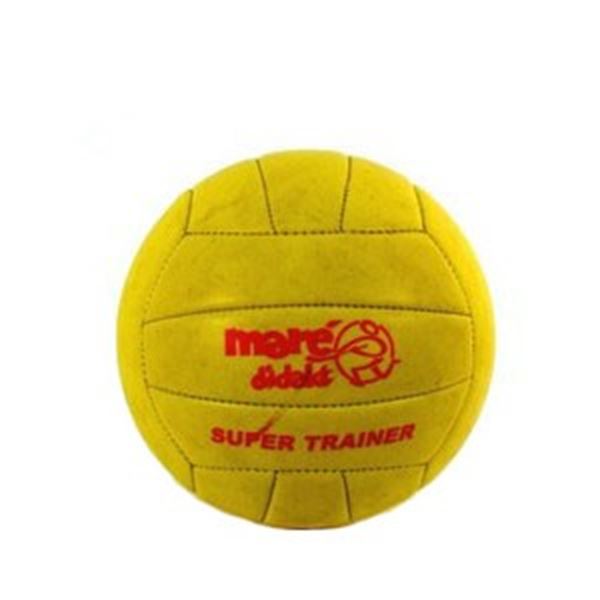 Volleybal kies altijd de juiste bal voor de sport die je gaat beoefenen. Volleybal kies altijd de juiste bal voor de sport die je gaat beoefenen.