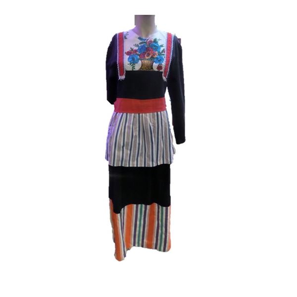 Volendamse jurk maat m/l