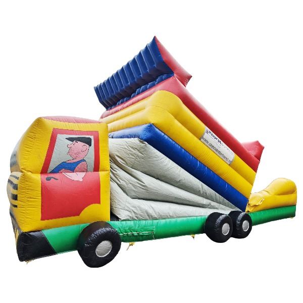 Kiepauto de bak is het luchtkussen / springkussen en die veranderd in een glijbaan