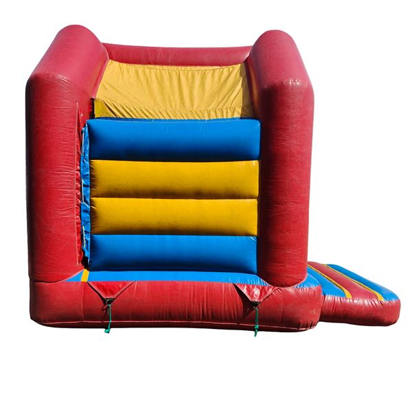 Luchtkussen mini overdekt 4,10 x 3,10 mtr. Luchtkussen mini overdekt 4,10 x 3,10 mtr.