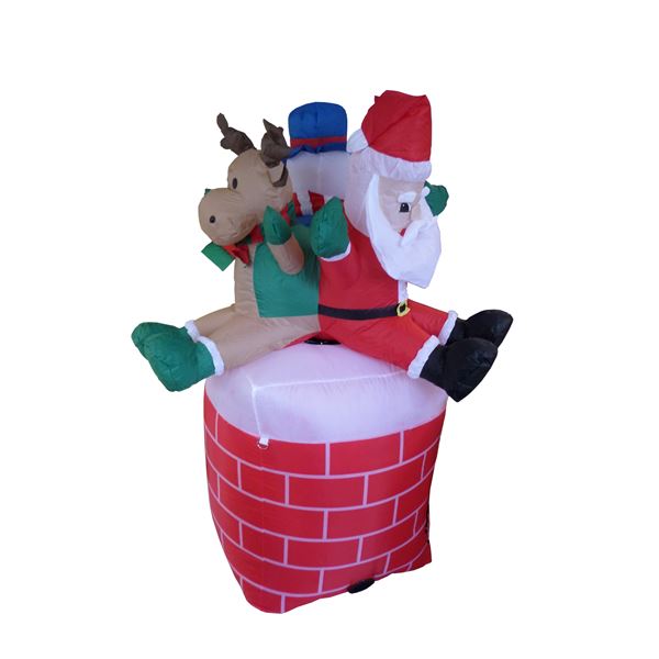 Kerstdecoratie opblaasbaar bewegend en met licht. Kerstdecoratie opblaasbaar bewegend en met licht.